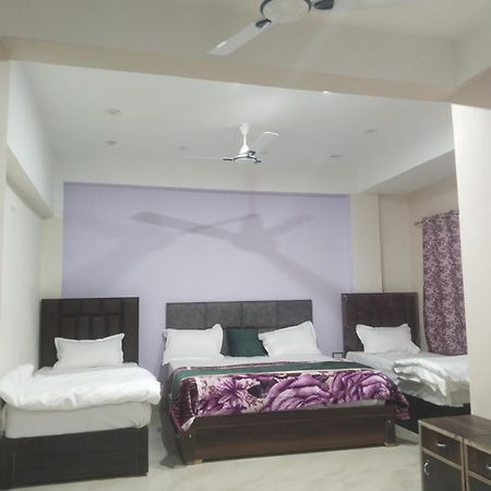 Hotel Dixit Residency Vrindāvan Exterior foto