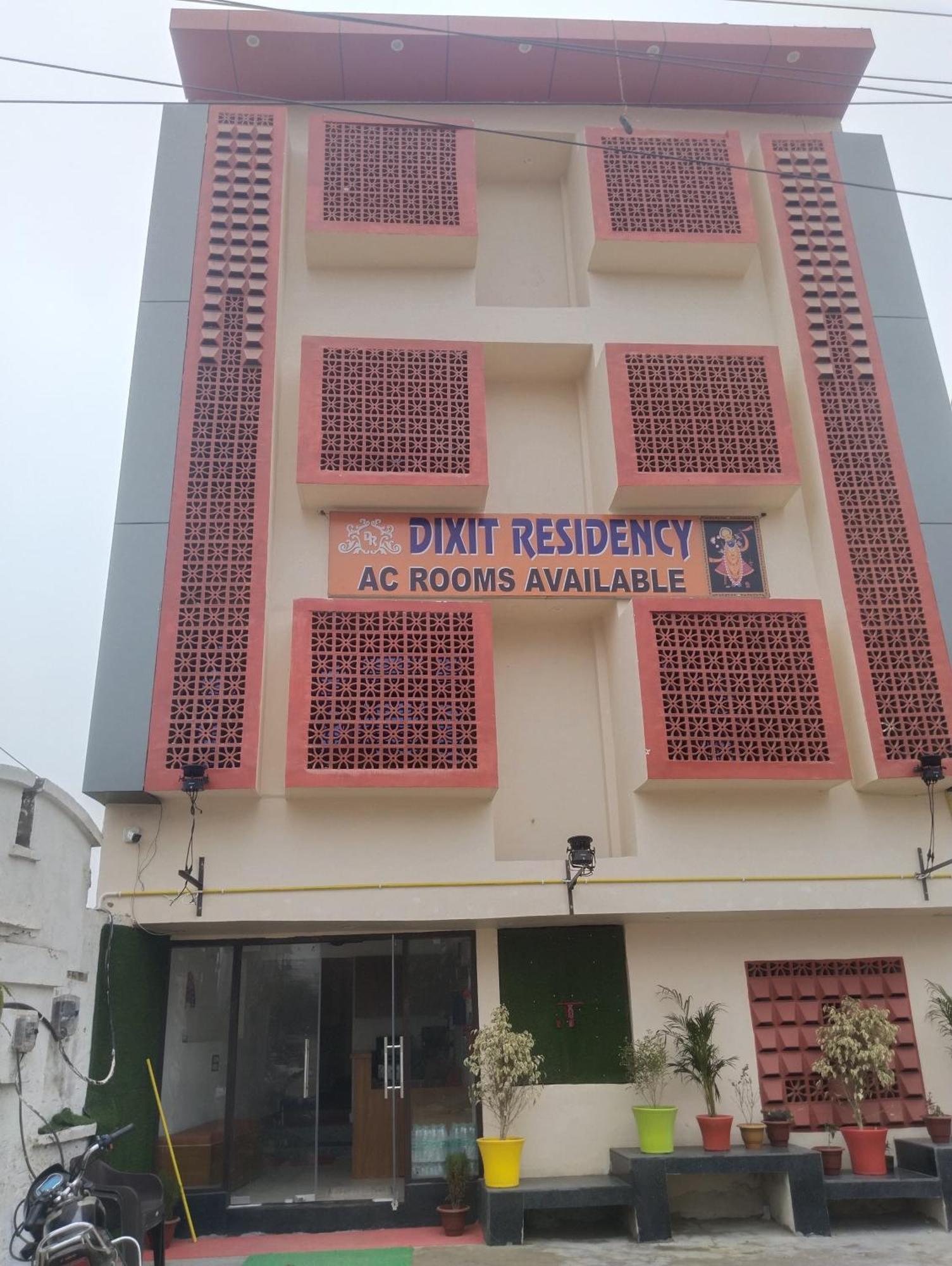 Hotel Dixit Residency Vrindāvan Exterior foto